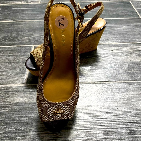 Coach 🐎 Chestnut Wedge Heel Sandals - Picture 1 of 6